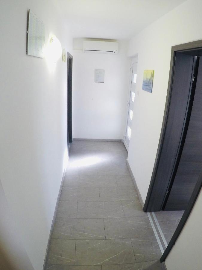 Apartments Lopac Jadranovo Exterior photo
