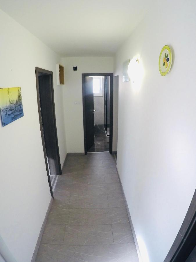 Apartments Lopac Jadranovo Exterior photo
