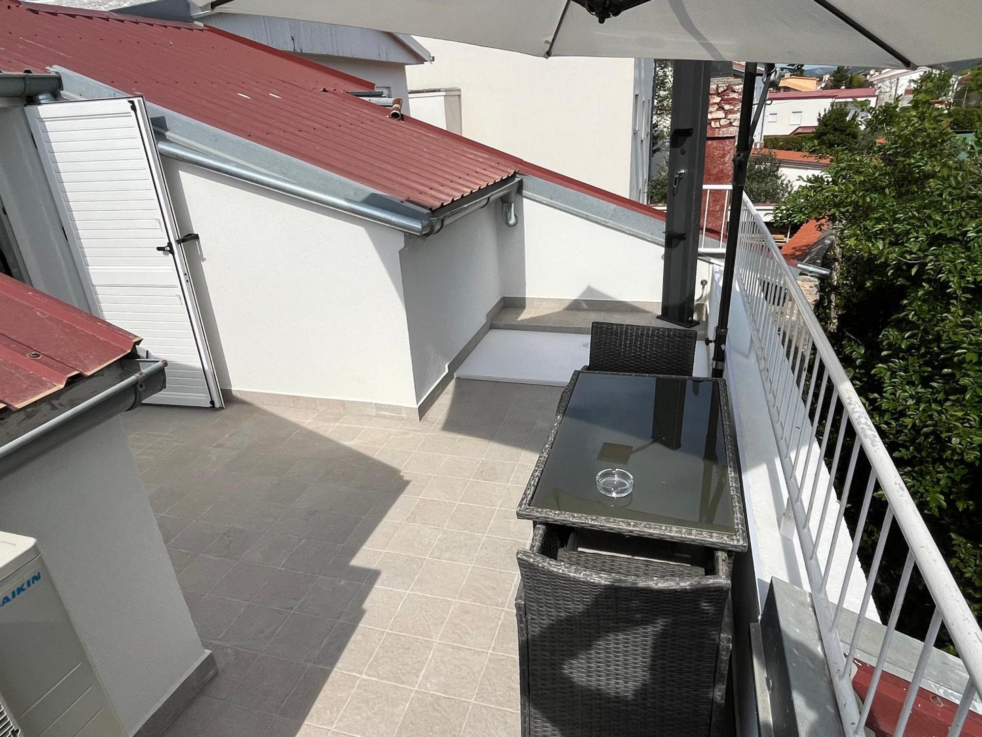 Apartments Lopac Jadranovo Exterior photo