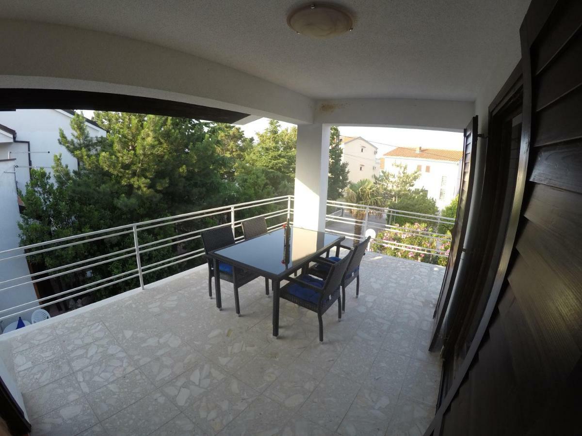 Apartments Lopac Jadranovo Exterior photo
